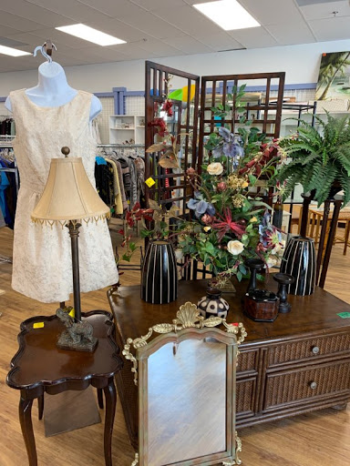 Thrift Store «Treasure Coast Hospices Thrift», reviews and photos, 890 St Lucie W Blvd, Port St Lucie, FL 34986, USA