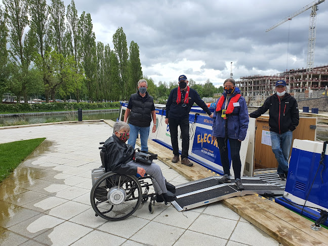 Comments and reviews of Milton Keynes wheelchair accessible taxis