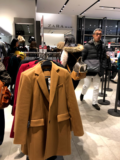 Stores to buy women's coats Tokyo