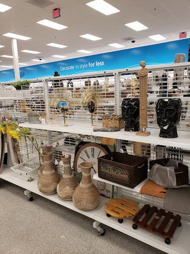 Clothing Store «Ross Dress for Less», reviews and photos, 6800 W Greenfield Ave, West Allis, WI 53214, USA