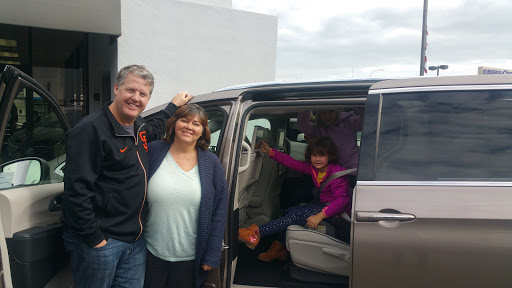 Car Dealer «Stewart Chrysler Dodge Jeep Ram», reviews and photos, 800 Serramonte Blvd, Colma, CA 94014, USA