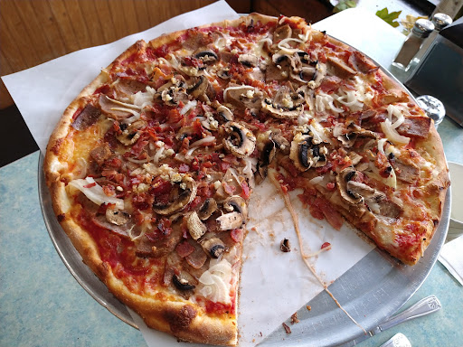 Sinapis Pizzeria image 3
