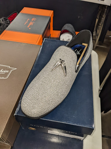 Clothing Store «K&G Fashion Superstore», reviews and photos, 13940 E Mississippi Ave, Aurora, CO 80012, USA