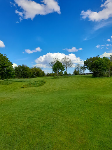 Longmeadows Pitch and Putt