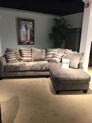 Furniture Store «Rooms For Less Furniture», reviews and photos, 4131 W Broad St, Columbus, OH 43228, USA