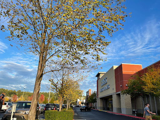 Clothing Store «Ross Dress for Less», reviews and photos, 909 N Landing Way, Renton, WA 98057, USA