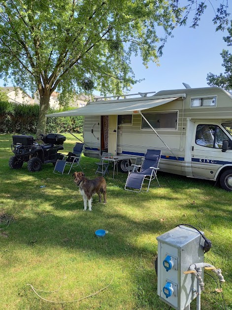 Camping Municipal Les Iris à Savigny-sous-Faye (Vienne 86)