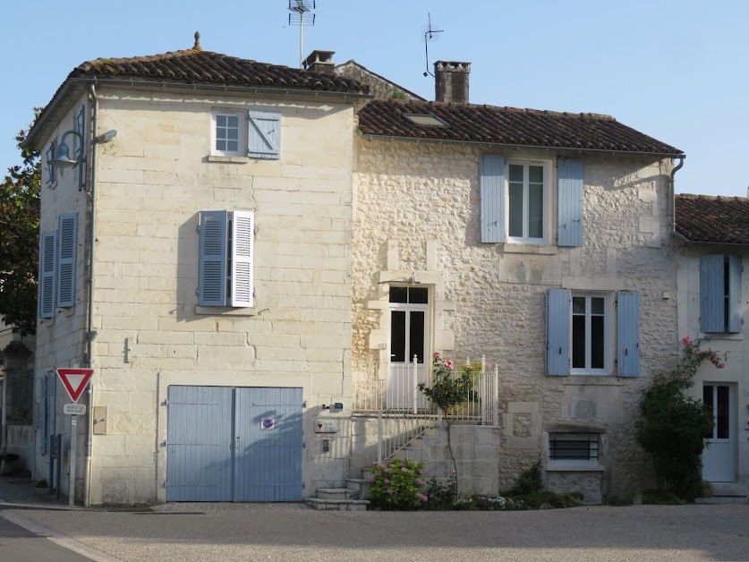 La Maison de Riviere à Bourg-Charente (Charente 16)