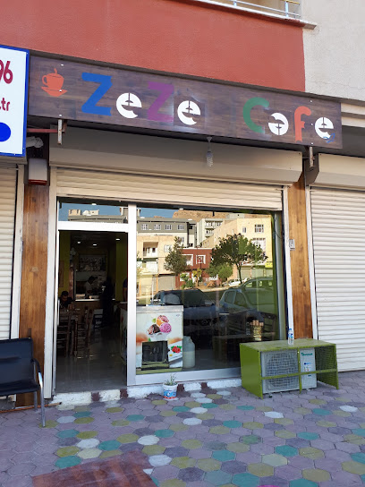 ZeZe Cafe
