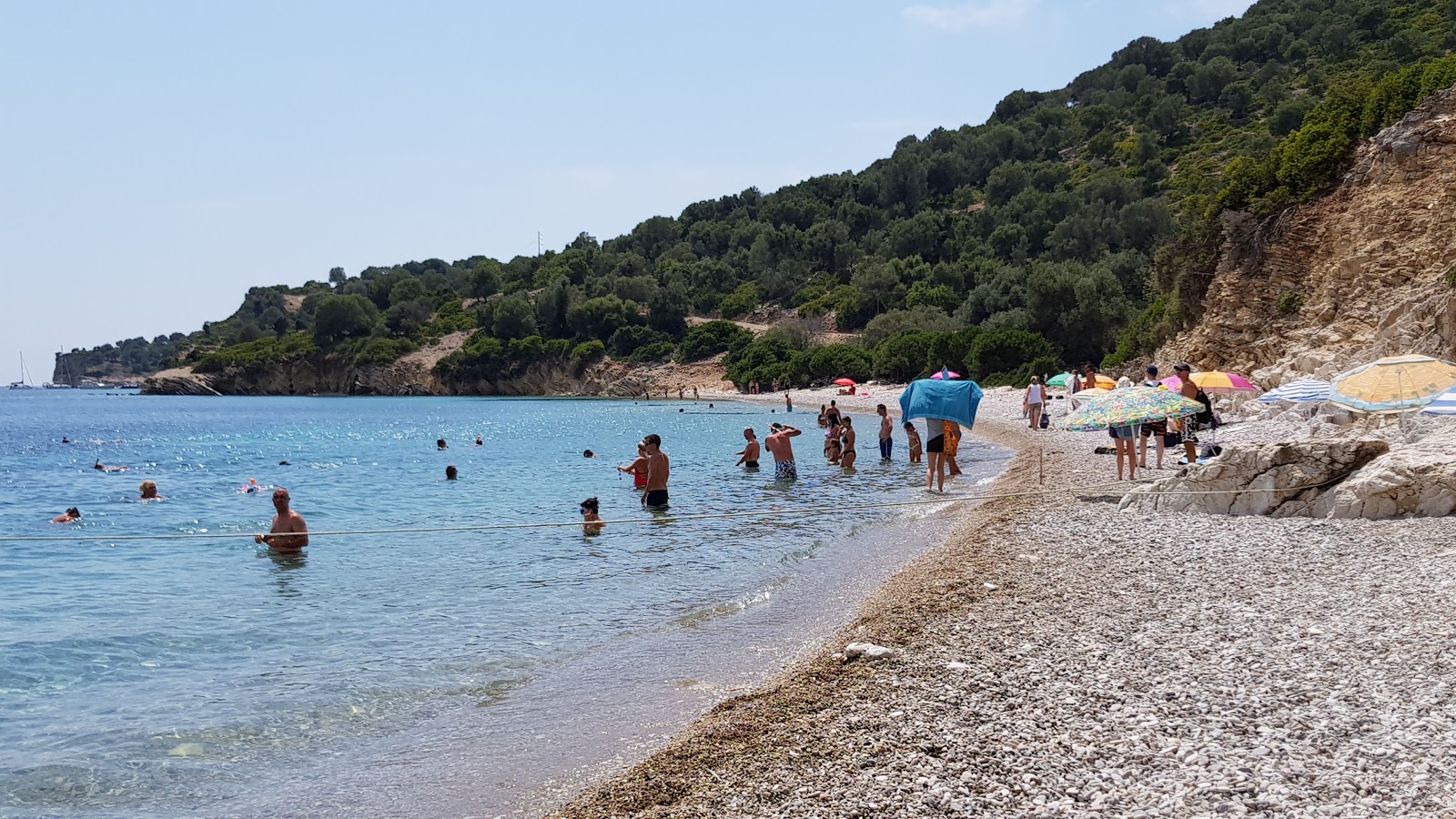 Kastos beach III'in fotoğrafı çok temiz temizlik seviyesi ile