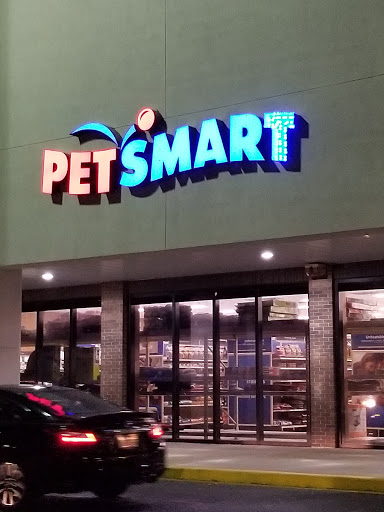 Pet Supply Store «PetSmart», reviews and photos, 6251 N Davis Hwy, Pensacola, FL 32504, USA