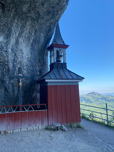 Kommentare und Rezensionen über Kapelle St. Michael (Wildkirchli)