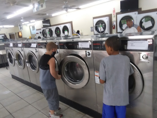 Laundry «Coin Laundry», reviews and photos, 1901 W Vine St, Kissimmee, FL 34741, USA