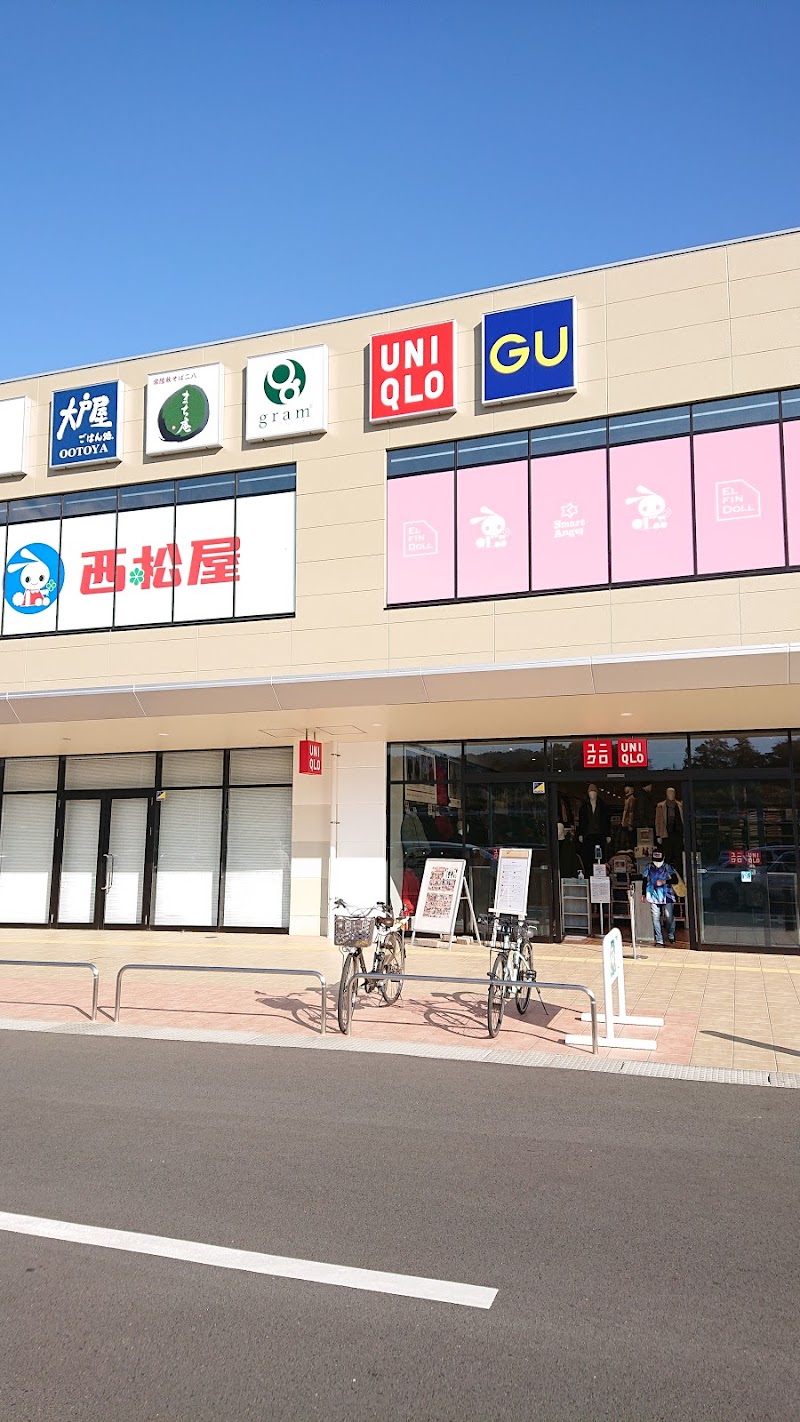 ユニクロ シーマークスクエア日立店