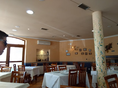 Restaurante Astur Leonés - Av. la Magdalena, 36, 24270 Villanueva de Carrizo, León, Spain