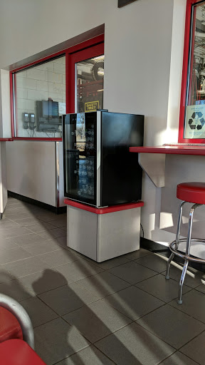 Tire Shop «Discount Tire Store - Schaumburg, IL», reviews and photos, 400 W Higgins Rd, Schaumburg, IL 60195, USA