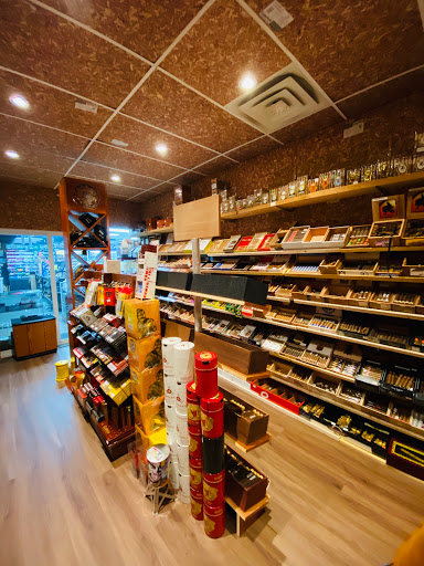 Tobacco Shop «Tobacco Palace & Vape Shop Gainesville», reviews and photos, 235 Pearl Nix Pkwy #2, Gainesville, GA 30501, USA