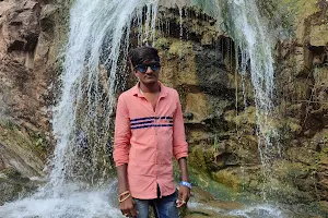 Malla Falls image