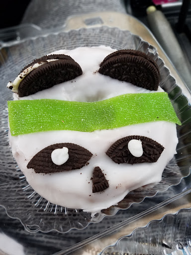 Donut Shop «Daily Fresh Donuts», reviews and photos, 1154 W Yosemite Ave, Manteca, CA 95337, USA