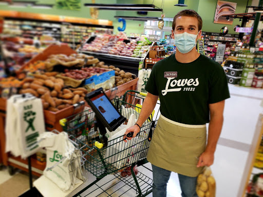 Grocery Store «Lowes Foods on Pine Grove Drive», reviews and photos, 805 Pine Grove Dr, Wilmington, NC 28403, USA