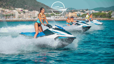 Mandelieu Watersports | Jet ski, Parachute ascensionnel, Bouée tractée à Mandelieu-la-Napoule