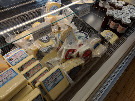 Grocery Store «Mill Market», reviews and photos, 8 Old Rte 6, Hawley, PA 18428, USA