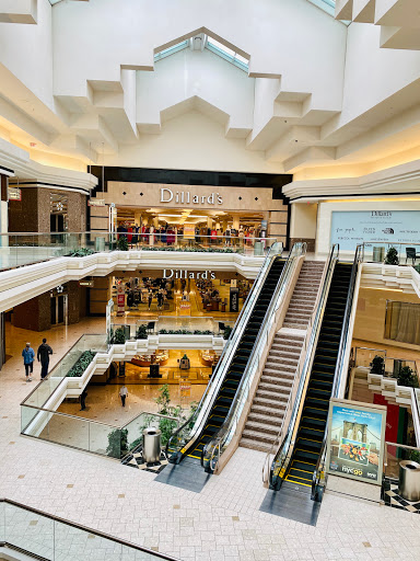 Computer Store «Apple MacArthur Center», reviews and photos, 300 Monticello Ave, Norfolk, VA 23510, USA