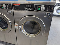 Friendly Wash & Dry - Photo 2 - Car repair in San Lorenzo, CA, Hayward