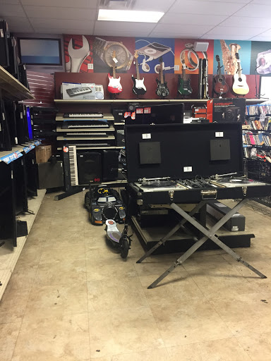 Check Cashing Service «SuperPawn», reviews and photos, 6720 W Olive Ave #2, Peoria, AZ 85345, USA