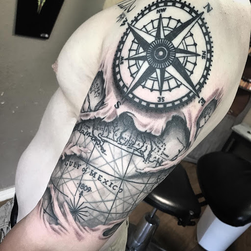 Tattoo Shop «Dixie Station Tattoo & Piercing», reviews and photos, 902 E Reynolds St, Plant City, FL 33563, USA