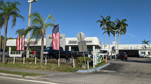 Dodge Dealer «Dadeland Dodge Chrysler Jeep Ram», reviews and photos, 16501 S Dixie Hwy, Miami, FL 33157, USA