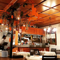 Atmosphère du Restaurant français Aux Deux Clefs d'Or à Plobsheim - n°11