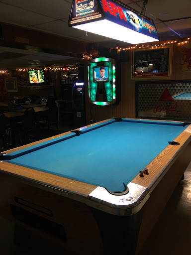 Bar & Grill «Sky Room Lounge Inc», reviews and photos, 1939 Rock Cliff Dr, Martinsburg, WV 25401, USA