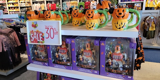 Toy Store «Disney Store», reviews and photos, 500 Ventura Blvd, Camarillo, CA 93010, USA