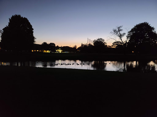 Golf Course «Rob Roy Golf Course», reviews and photos, 505 E Camp McDonald Rd, Prospect Heights, IL 60070, USA