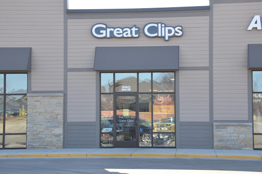 Hair Salon «Great Clips», reviews and photos, 980 Milwaukee Ave #400, Burlington, WI 53105, USA