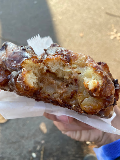 Donut Shop «Peter Pan Donut & Pastry Shop», reviews and photos, 727 Manhattan Ave, Brooklyn, NY 11222, USA