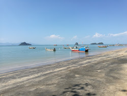 Photo de Pasir Hitam Beach zone des équipements