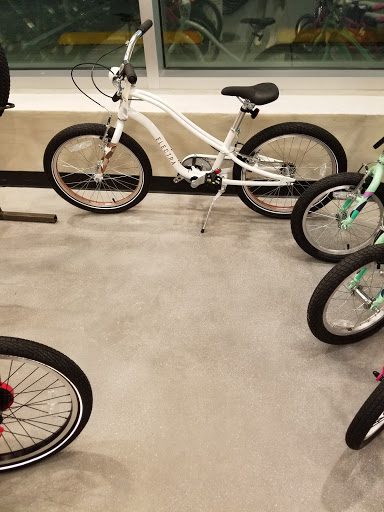 Camping Store «REI», reviews and photos, 350 Independence Blvd, Virginia Beach, VA 23462, USA