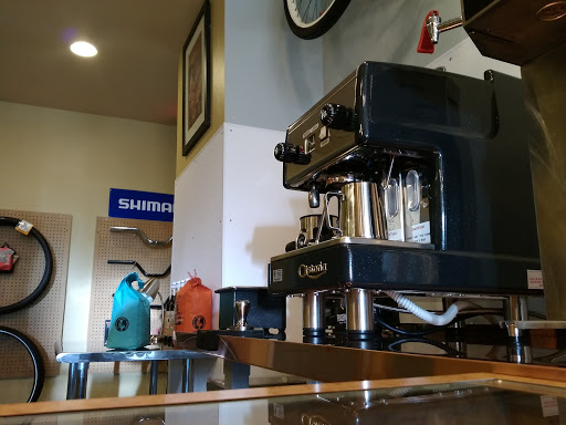 Bicycle Repair Shop «Coulee Bicycle Co.», reviews and photos, 213 Main St, Onalaska, WI 54650, USA