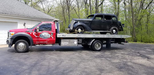 Towing Service «Lake County Roadside Towing & Recovery», reviews and photos, 740 Sunset Dr, Round Lake, IL 60073, USA