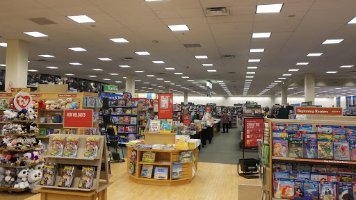 Book Store «Barnes & Noble», reviews and photos, 1245 NY-300, Newburgh, NY 12550, USA