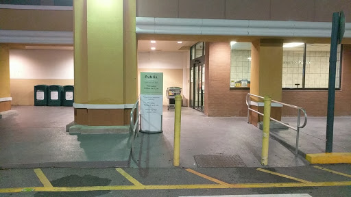Supermarket «Publix Super Market at Poinciana Place», reviews and photos, 2915 Vineland Rd, Kissimmee, FL 34746, USA