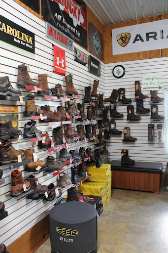 Shoe Store «Mullets Footwear», reviews and photos, 4853 Kinsman Rd, Middlefield, OH 44062, USA