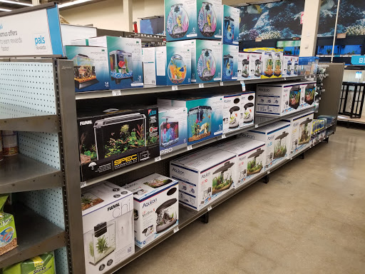 Pet Supply Store «Petco Animal Supplies», reviews and photos, 1945 W Palmetto St #250, Florence, SC 29501, USA