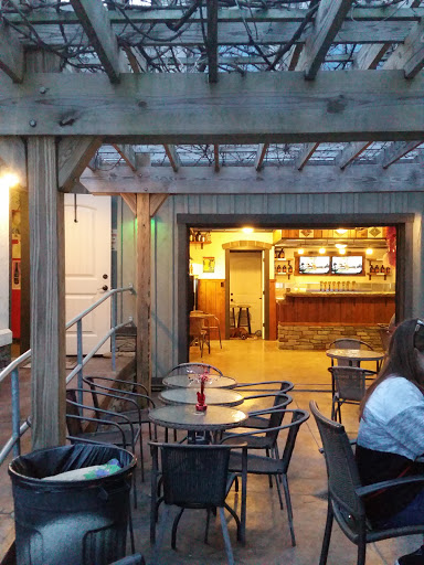 Winery «Cedar Creek Winery & Brew Co.», reviews and photos, 3820 Leonard Rd, Martinsville, IN 46151, USA