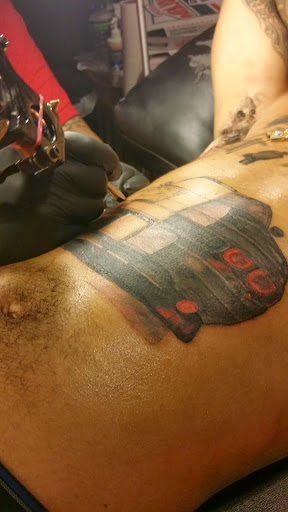 Tattoo Shop «Studio 219 INK», reviews and photos, 1900 Piedmont Rd NE, Atlanta, GA 30324, USA