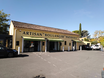Boulangerie des Oliviers à Sainte-Tulle