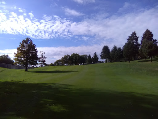Golf Course «Spring Lake 9 Hole Golf Course», reviews and photos, 4020 Hoctor Blvd, Omaha, NE 68107, USA
