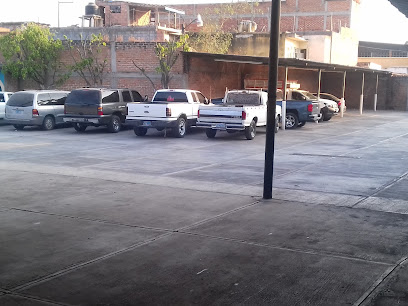 Estacionamiento Publico Madero